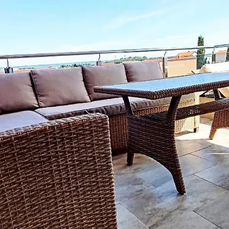 Apartman Island Luxury House